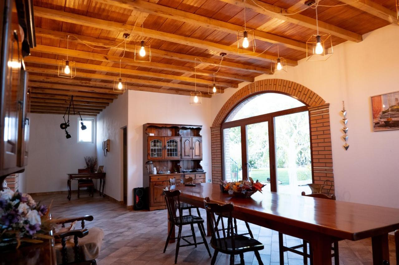 Agriturismo Casa Chiara Latina Exterior photo