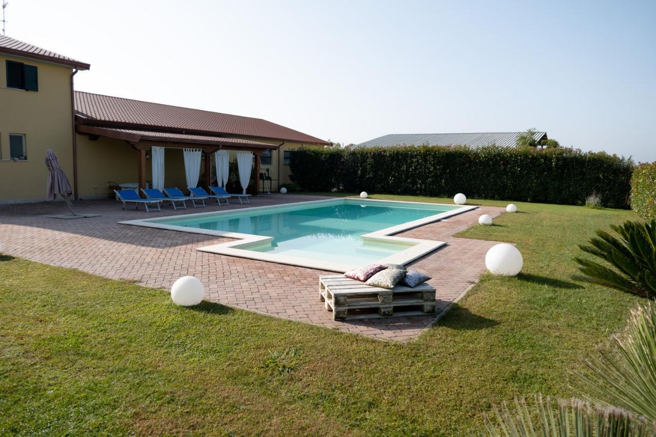 Agriturismo Casa Chiara Latina Exterior photo