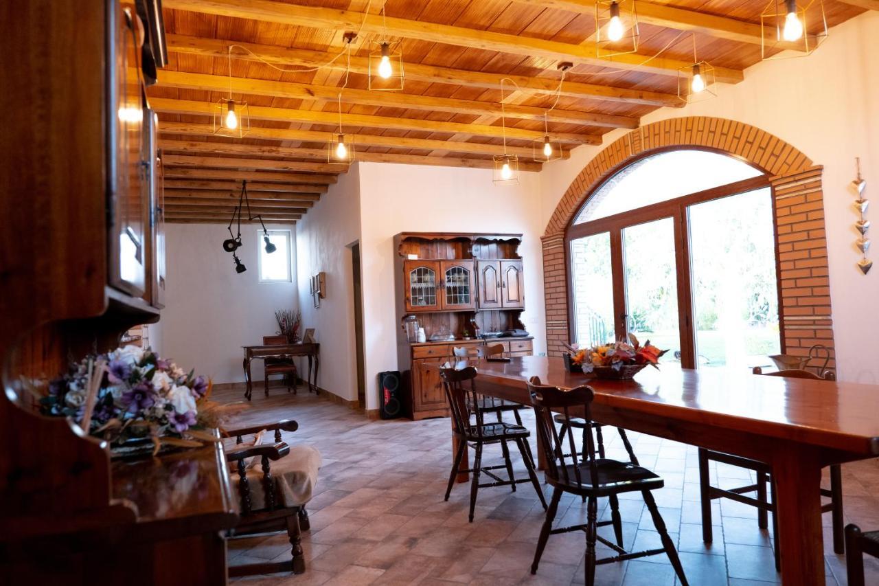 Agriturismo Casa Chiara Latina Exterior photo